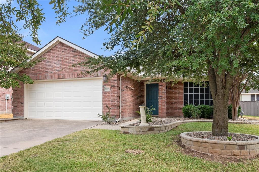 1109 Nighthawk Road Fort Worth, TX 76108 - Photo 3 of 23 Gallery Image 3
