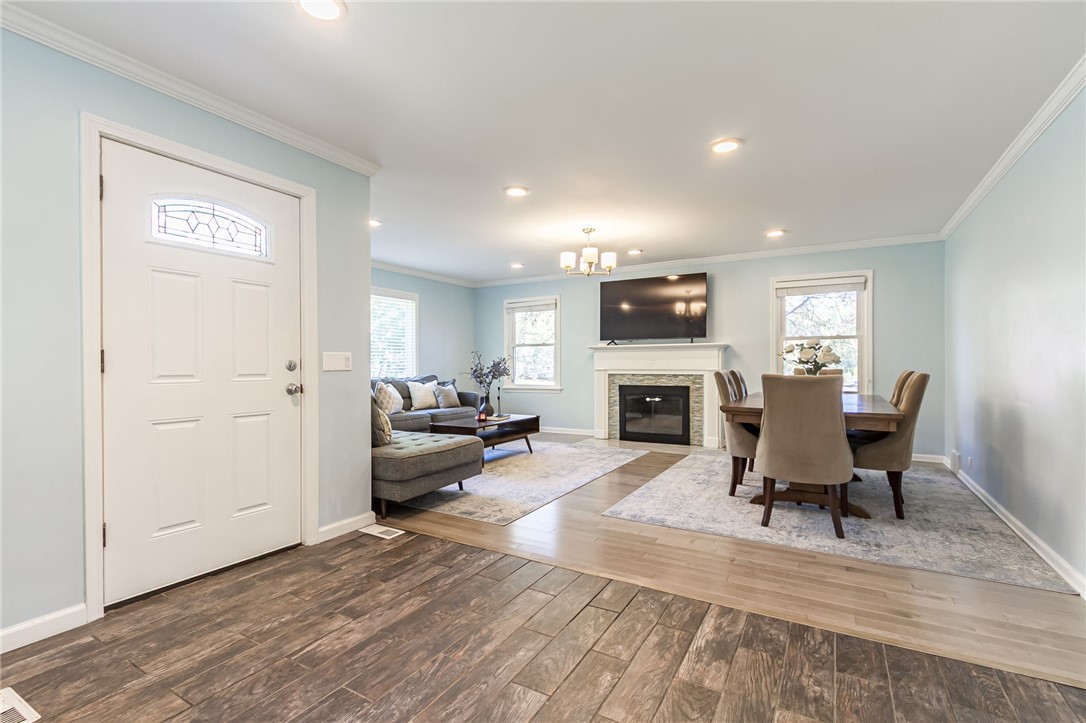 24 Briar Lane Irondequoit, NY 14622 - Photo 11 of 34