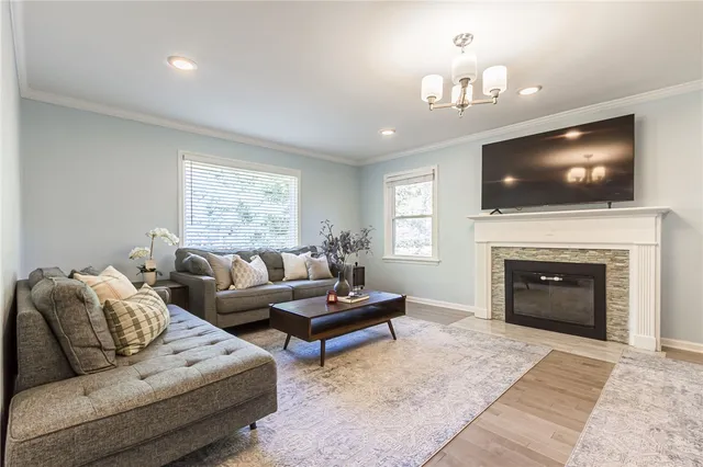 $285,000 | 24 Briar Lane, Irondequoit, NY 14622