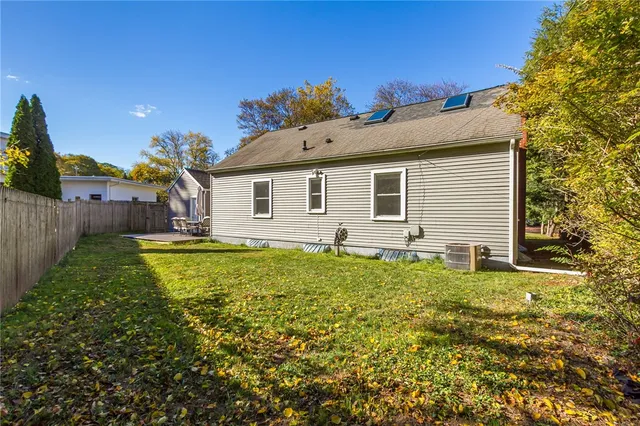 $285,000 | 24 Briar Lane, Irondequoit, NY 14622