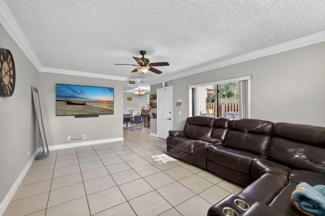 $2,600 | 8164 Thames Boulevard, Unit C, Boca Raton, FL 33433