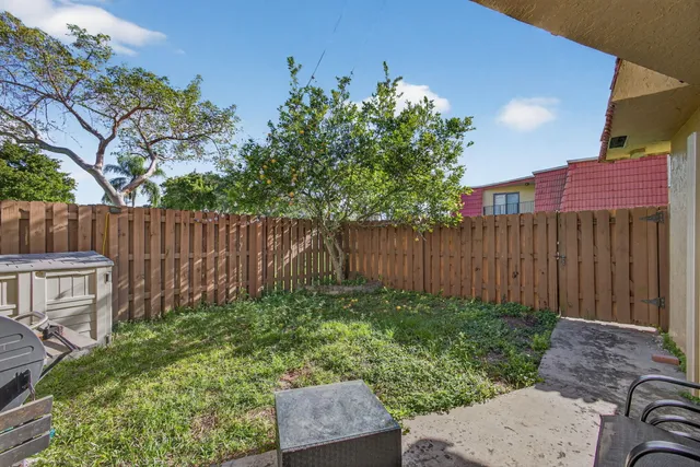 $2,600 | 8164 Thames Boulevard, Unit C, Boca Raton, FL 33433