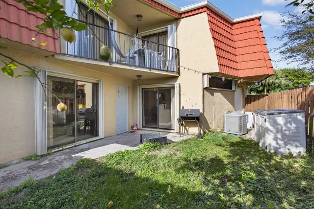 $2,600 | 8164 Thames Boulevard, Unit C, Boca Raton, FL 33433