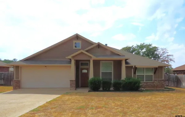 $2,250 | 414 Asher Lane, Lindale, TX 75771