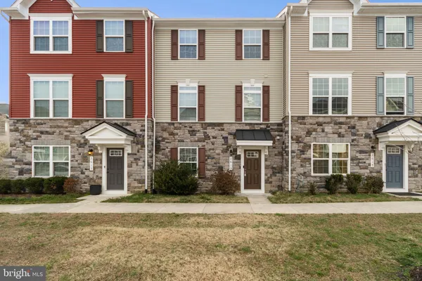 $2,850 | 2615 Wheatland Station Way, Fredericksburg, VA 22408