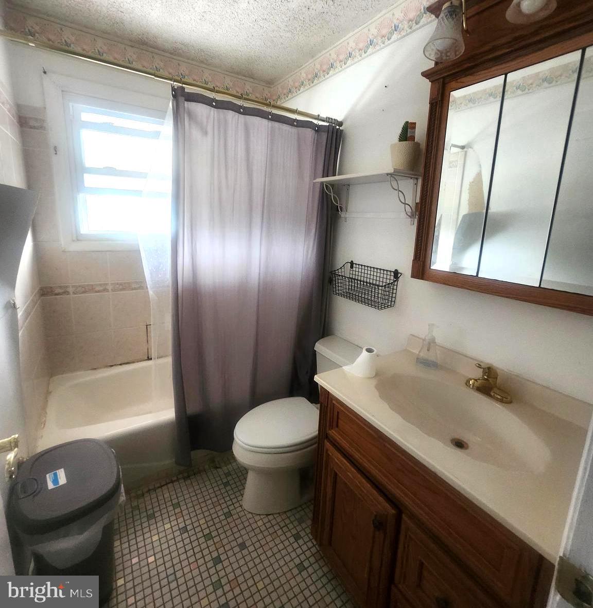 8259 Del Haven Road Dundalk, MD 21222 - Photo 11 of 23 Gallery Image 11