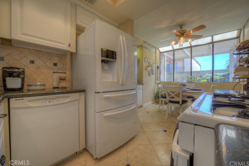 5568 Orange Cypress, CA 90630 - Photo 7 of 25