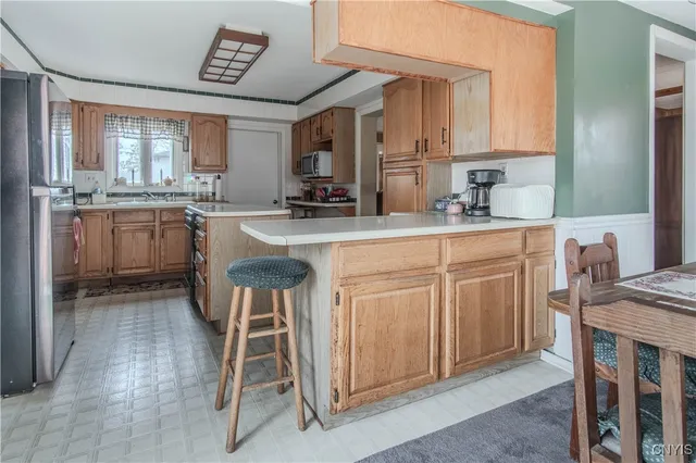 $324,900 | 215 William Street, Cape Vincent, NY 13618