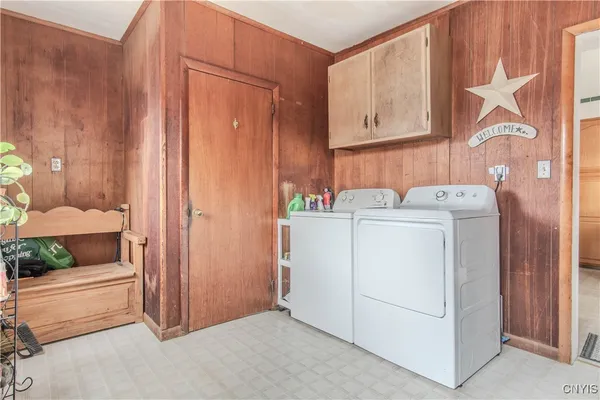 $324,900 | 215 William Street, Cape Vincent, NY 13618