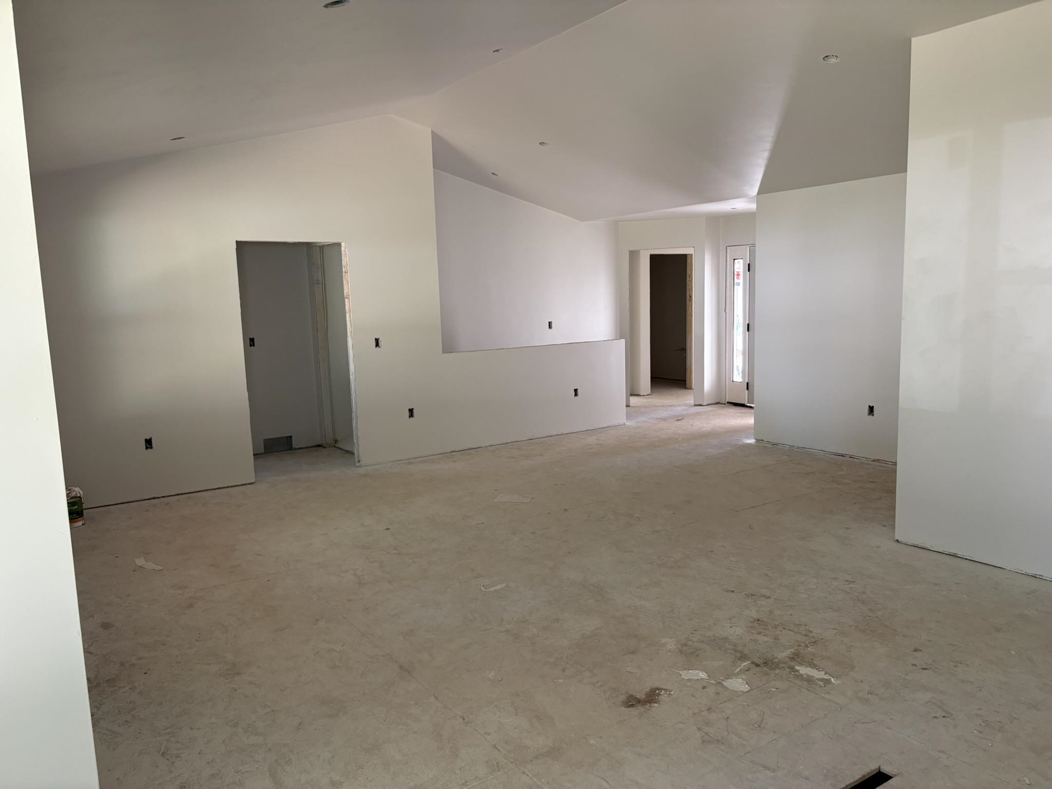 1437 Baumgart Road Green Bay, WI 54304 - Photo 4 of 17 Gallery Image 4