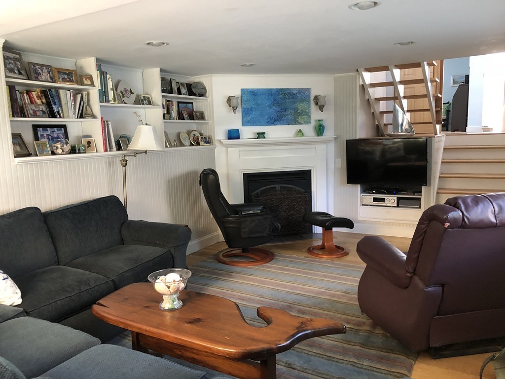 9 Friendly Street Fairhaven, MA 02719 - Photo 18 of 27