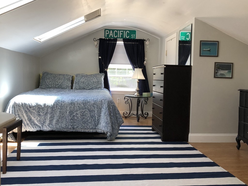 9 Friendly Street Fairhaven, MA 02719 - Photo 19 of 27