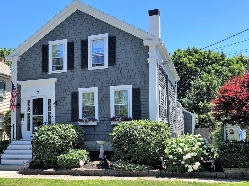 9 Friendly Street Fairhaven, MA 02719 - Photo 2 of 27