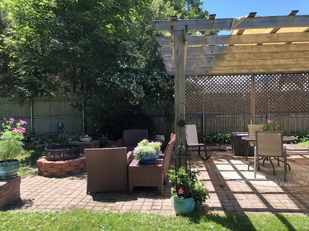 9 Friendly Street Fairhaven, MA 02719 - Photo 22 of 27