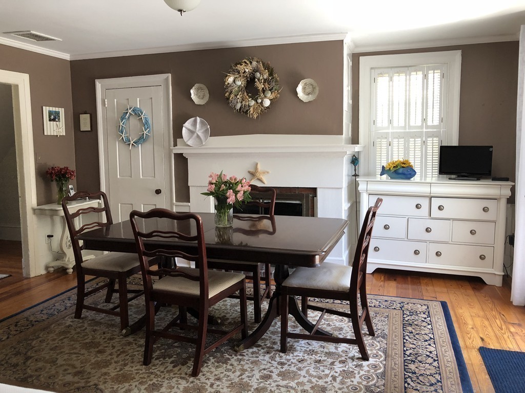 9 Friendly Street Fairhaven, MA 02719 - Photo 10 of 27