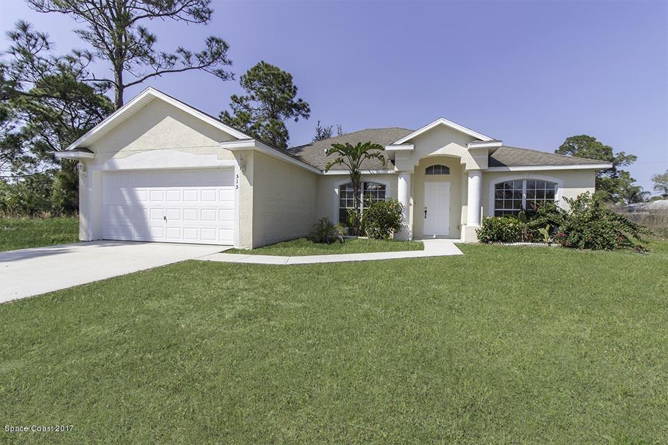 515 Nackman Road Northwest Palm Bay, FL 32907 - Photo 1 of 16 Front