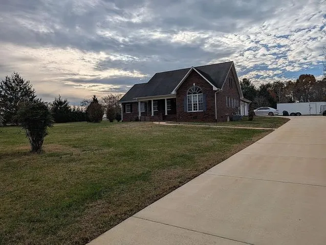 $599,900 | 115 Emma Lane, Statesville, NC 28625