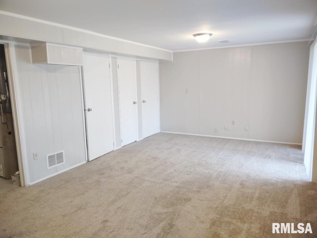 6337 North Randwick Road Peoria, IL 61615 - Photo 23 of 25 Gallery Image 23