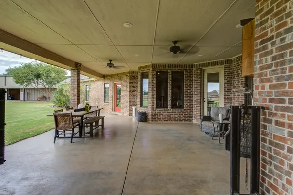 $850,000 | 16415 County Road 2040, Lubbock, TX 79423