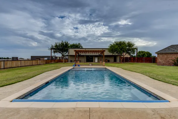 $850,000 | 16415 County Road 2040, Lubbock, TX 79423