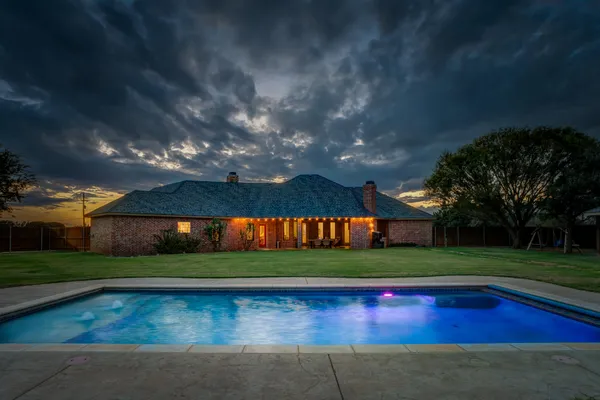 $850,000 | 16415 County Road 2040, Lubbock, TX 79423