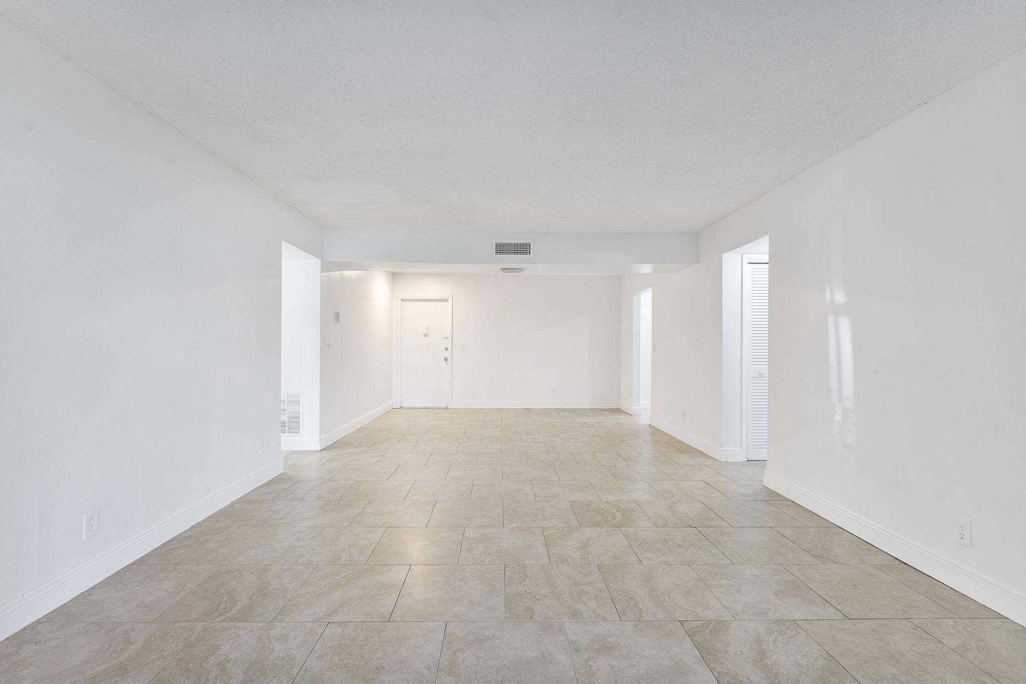 632 Northwest 13th Street, Unit 16 Boca Raton, FL 33486 - Photo 5 of 31 jk 17