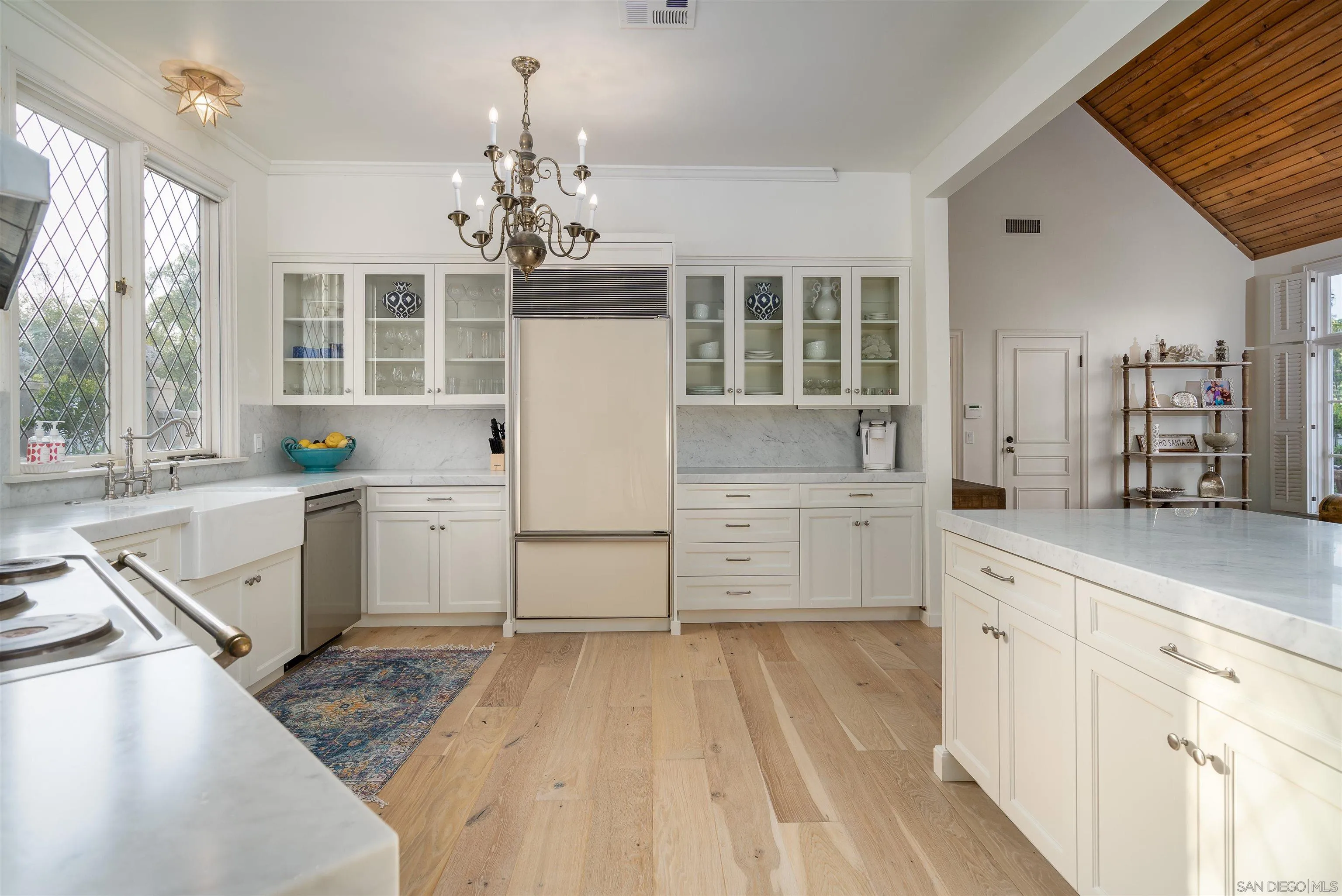 6631 Lago Lindo Rancho Santa Fe, CA 92067 - Photo 6 of 27 Gallery Image 6