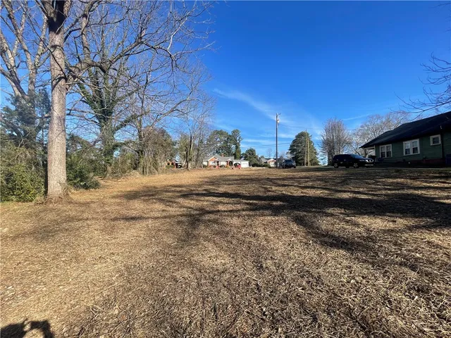 $62,500 | 807 West Main Street, Walhalla, SC 29691