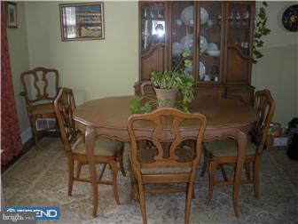 26 Mansfield Road Lansdowne, PA 19050 - Photo 4 of 12 Dining Room