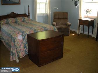 26 Mansfield Road Lansdowne, PA 19050 - Photo 7 of 12 Bedroom - Main