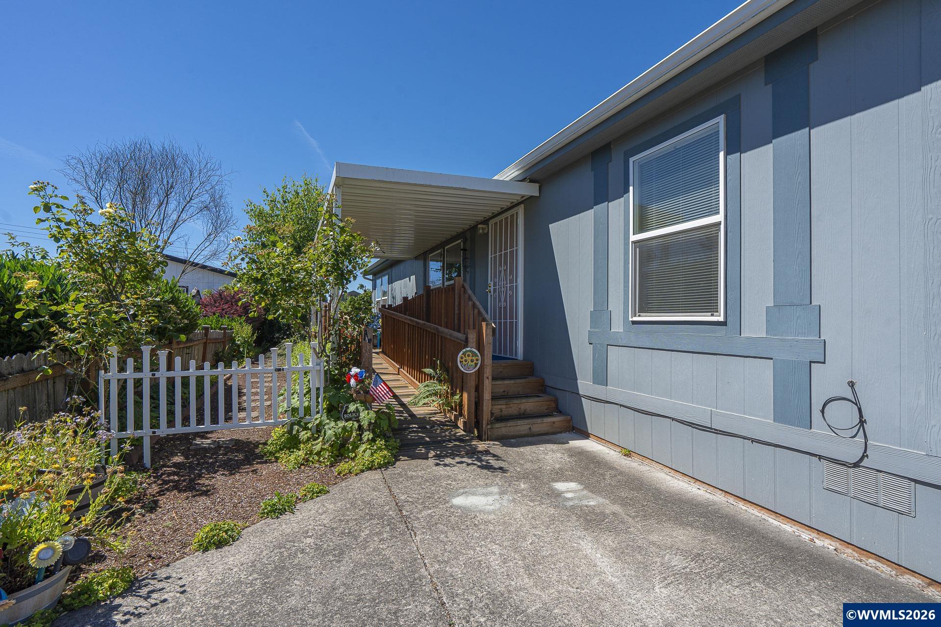 5422 Portland Road Northeast, Unit 130 Salem, OR 97305 - Photo 5 of 36