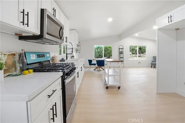 $329,990 | 3038 White Fox Trail, Phelan, CA 92371