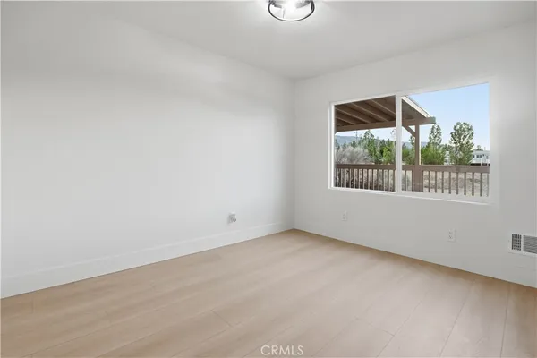 $329,990 | 3038 White Fox Trail, Phelan, CA 92371