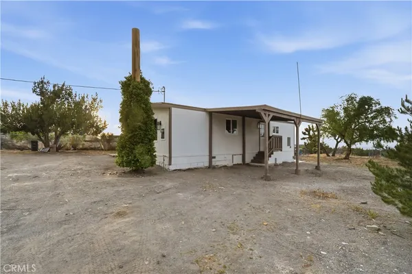 $329,990 | 3038 White Fox Trail, Phelan, CA 92371