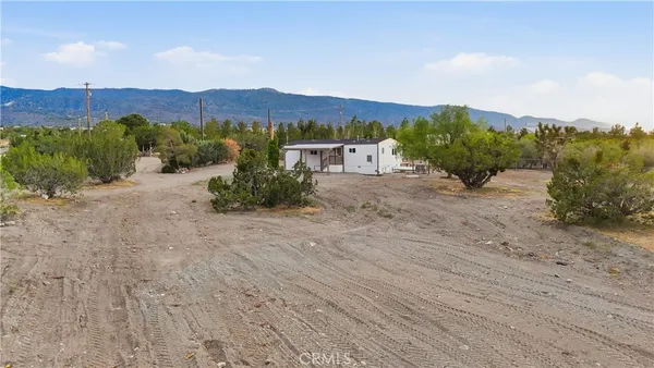 $329,990 | 3038 White Fox Trail, Phelan, CA 92371