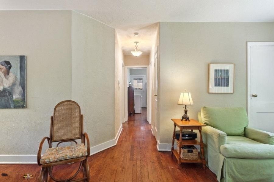 16298 3rd Street Union Pier, MI 49129 - Photo 6 of 37 Living Room