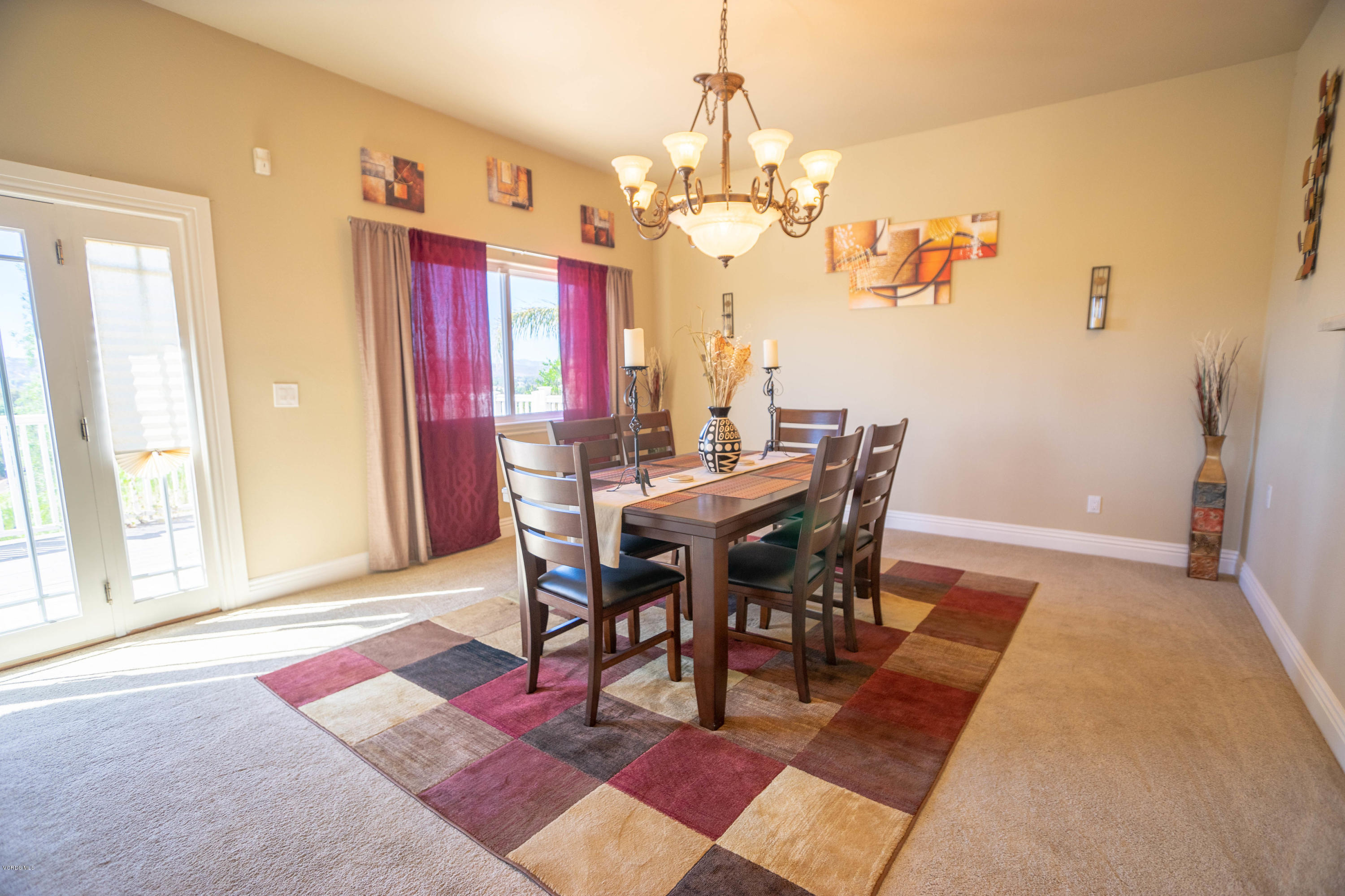 106 Wicks Road Moorpark, CA 93021 - Photo 12 of 32 Main house dining