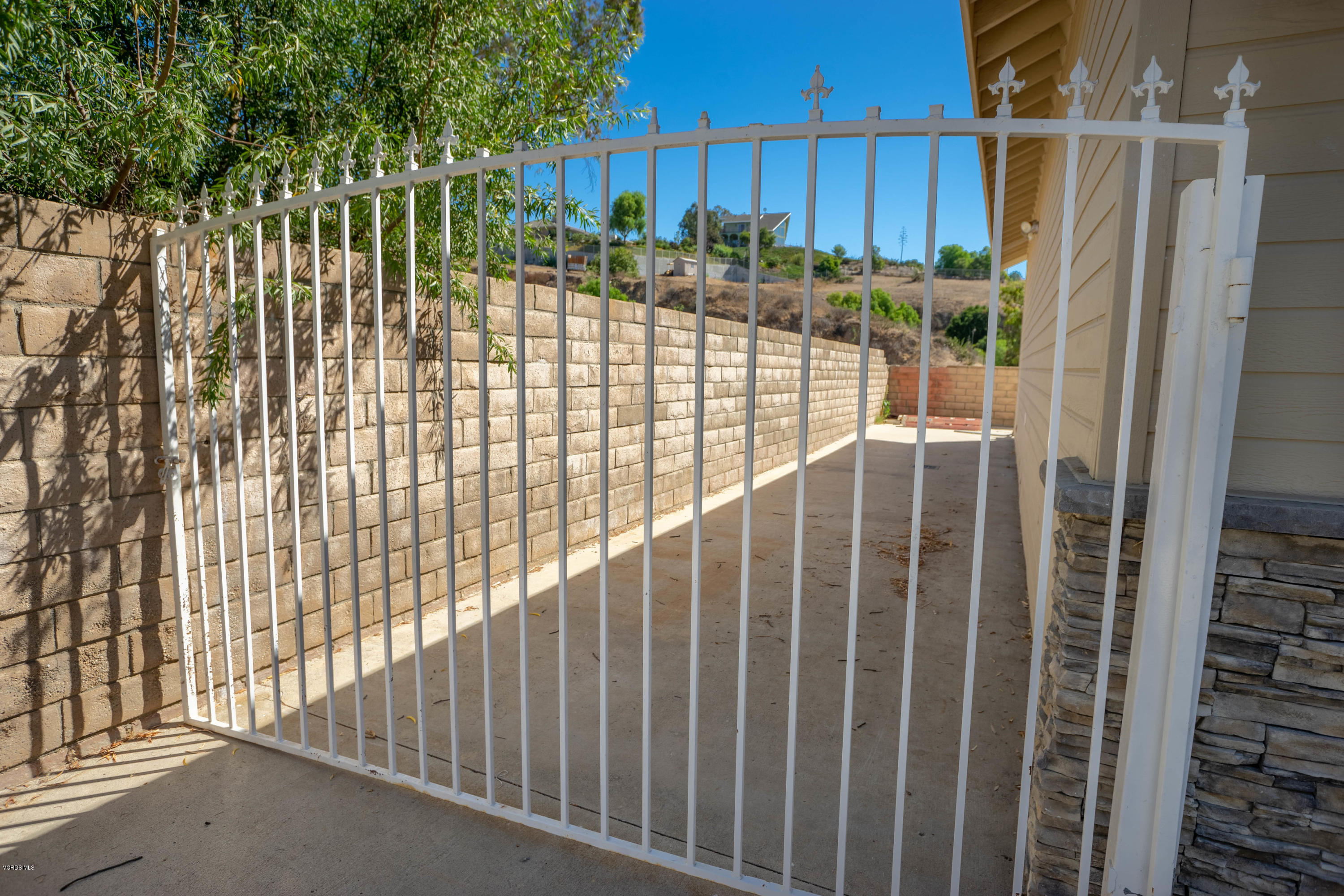 106 Wicks Road Moorpark, CA 93021 - Photo 23 of 32 Gated trailer/RV Parking