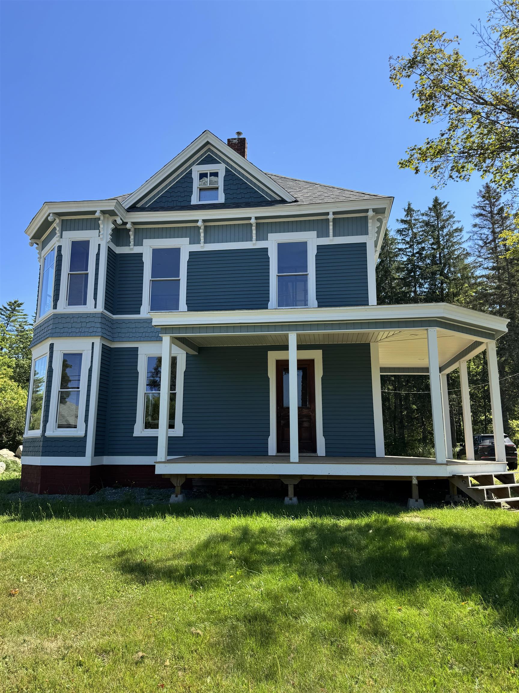 44 Prospect Street Lancaster, NH 03584 - Photo 2 of 60