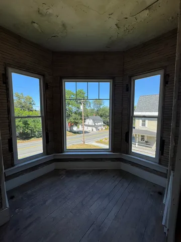 $199,000 | 44 Prospect Street, Lancaster, NH 03584