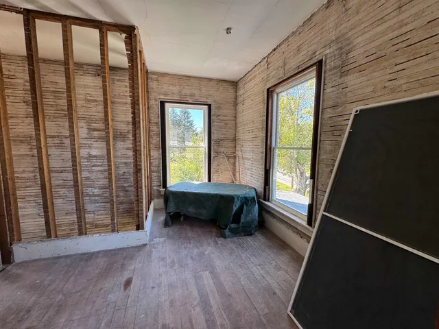 $199,000 | 44 Prospect Street, Lancaster, NH 03584