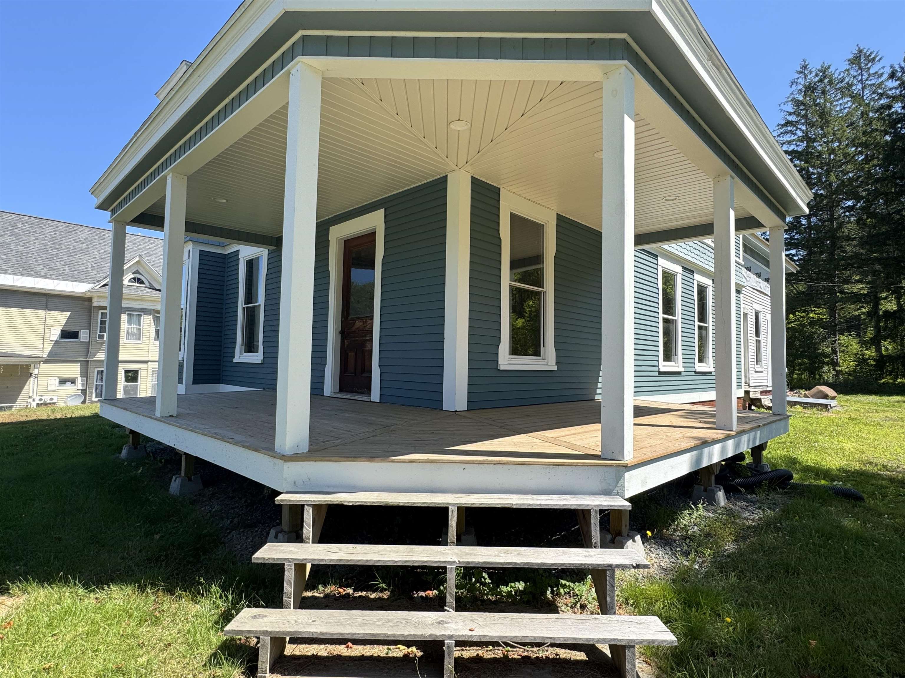 44 Prospect Street Lancaster, NH 03584 - Photo 4 of 60