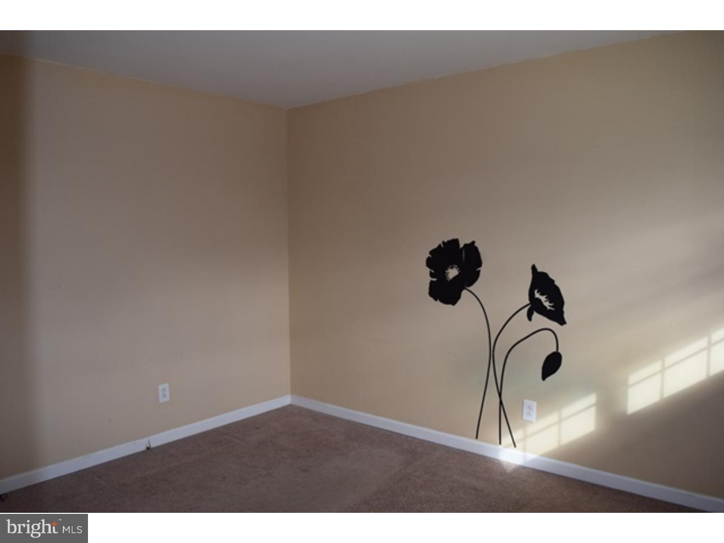 215 Ivy Road Edgewater Park, NJ 08010 - Photo 15 of 20