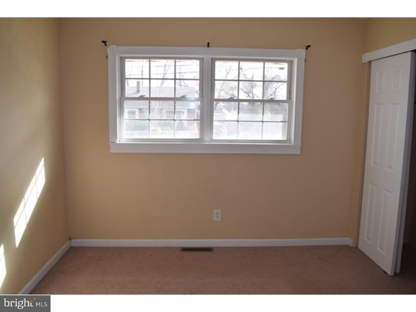 215 Ivy Road Edgewater Park, NJ 08010 - Photo 16 of 20