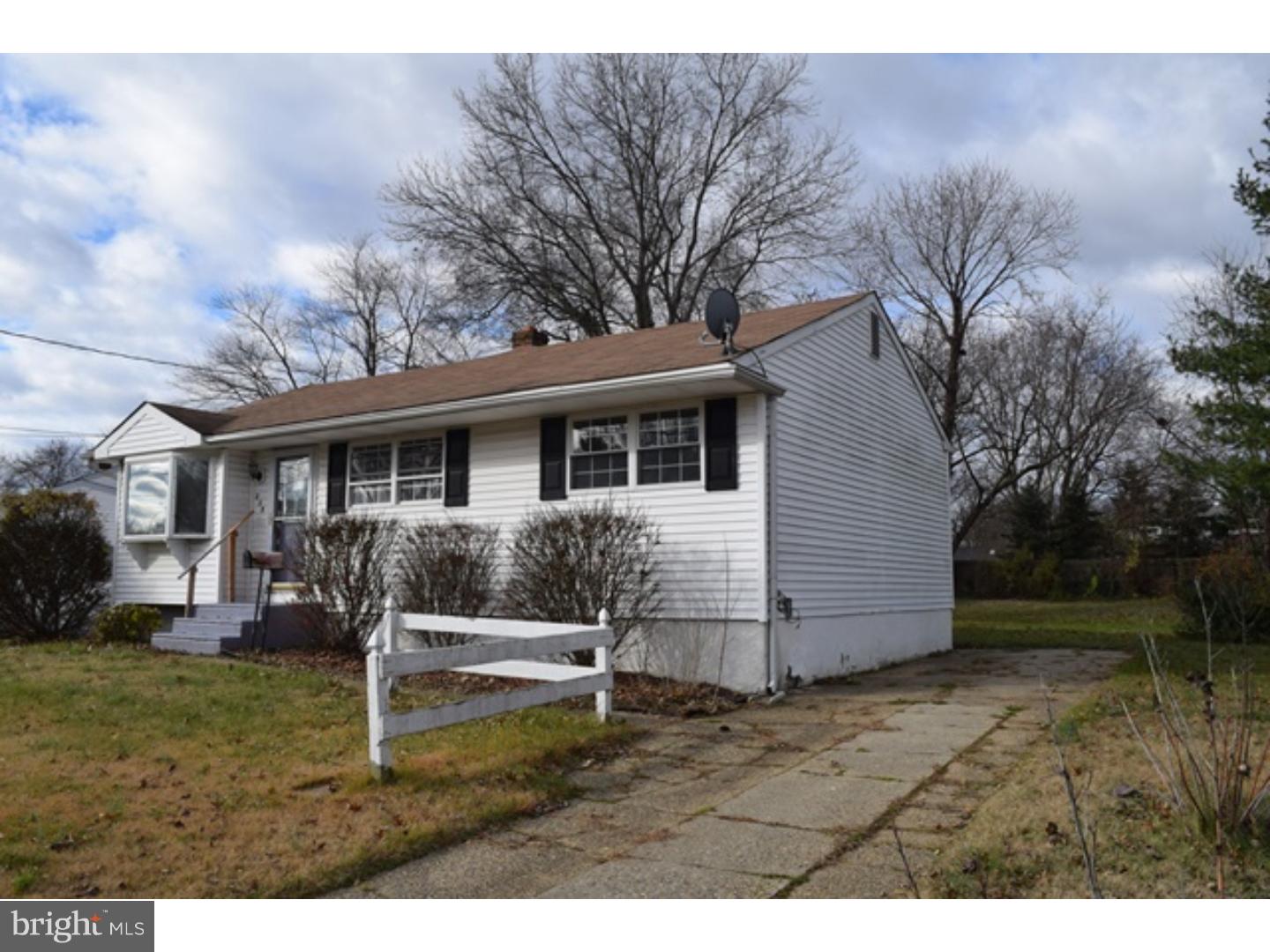 215 Ivy Road Edgewater Park, NJ 08010 - Photo 6 of 20