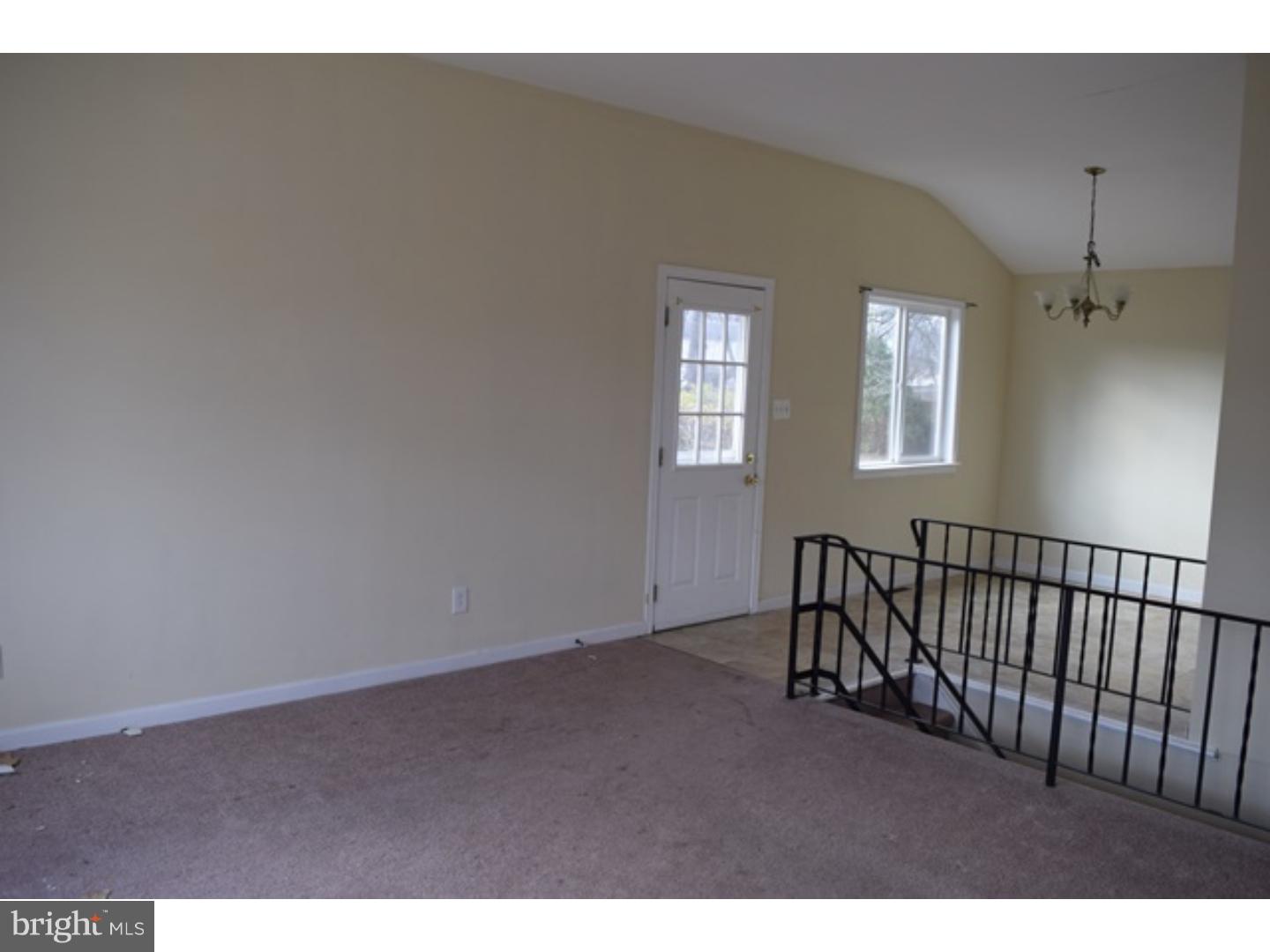 215 Ivy Road Edgewater Park, NJ 08010 - Photo 8 of 20