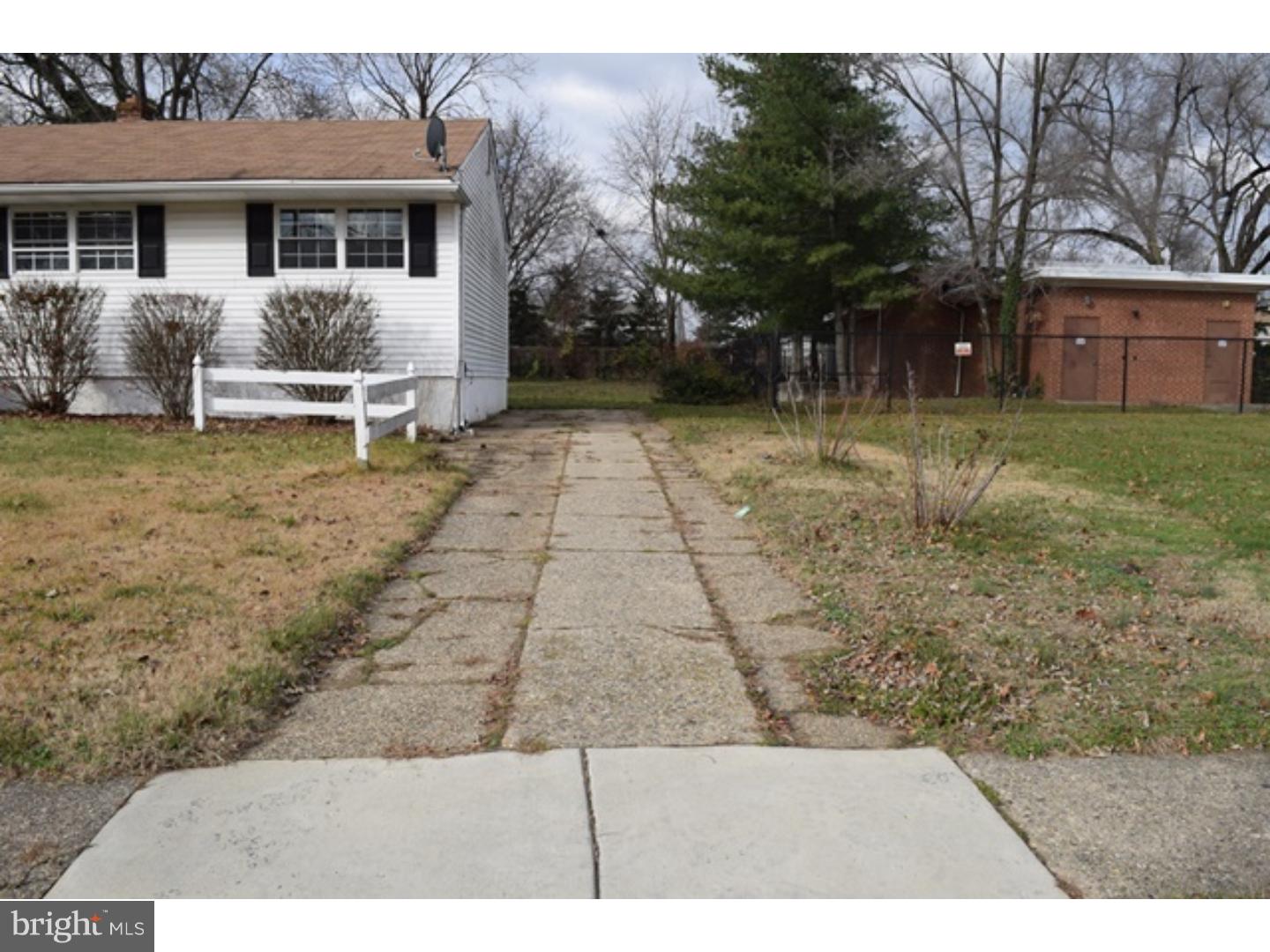 215 Ivy Road Edgewater Park, NJ 08010 - Photo 10 of 20
