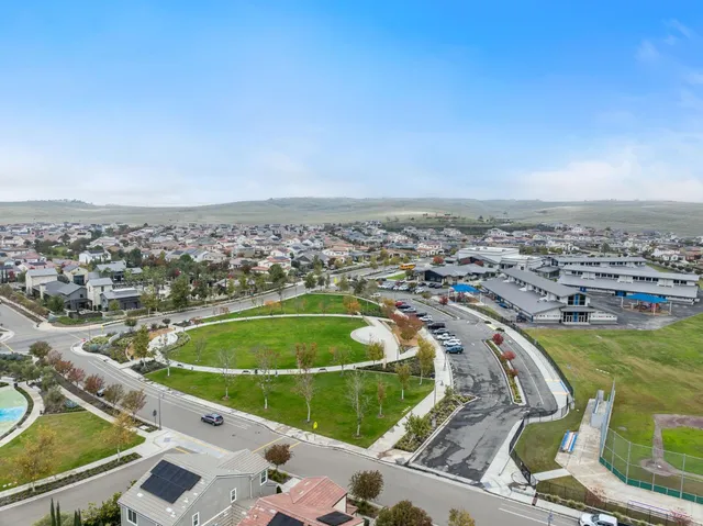 $429,900 | 724 Arrowhead Drive, Madera, CA 93636