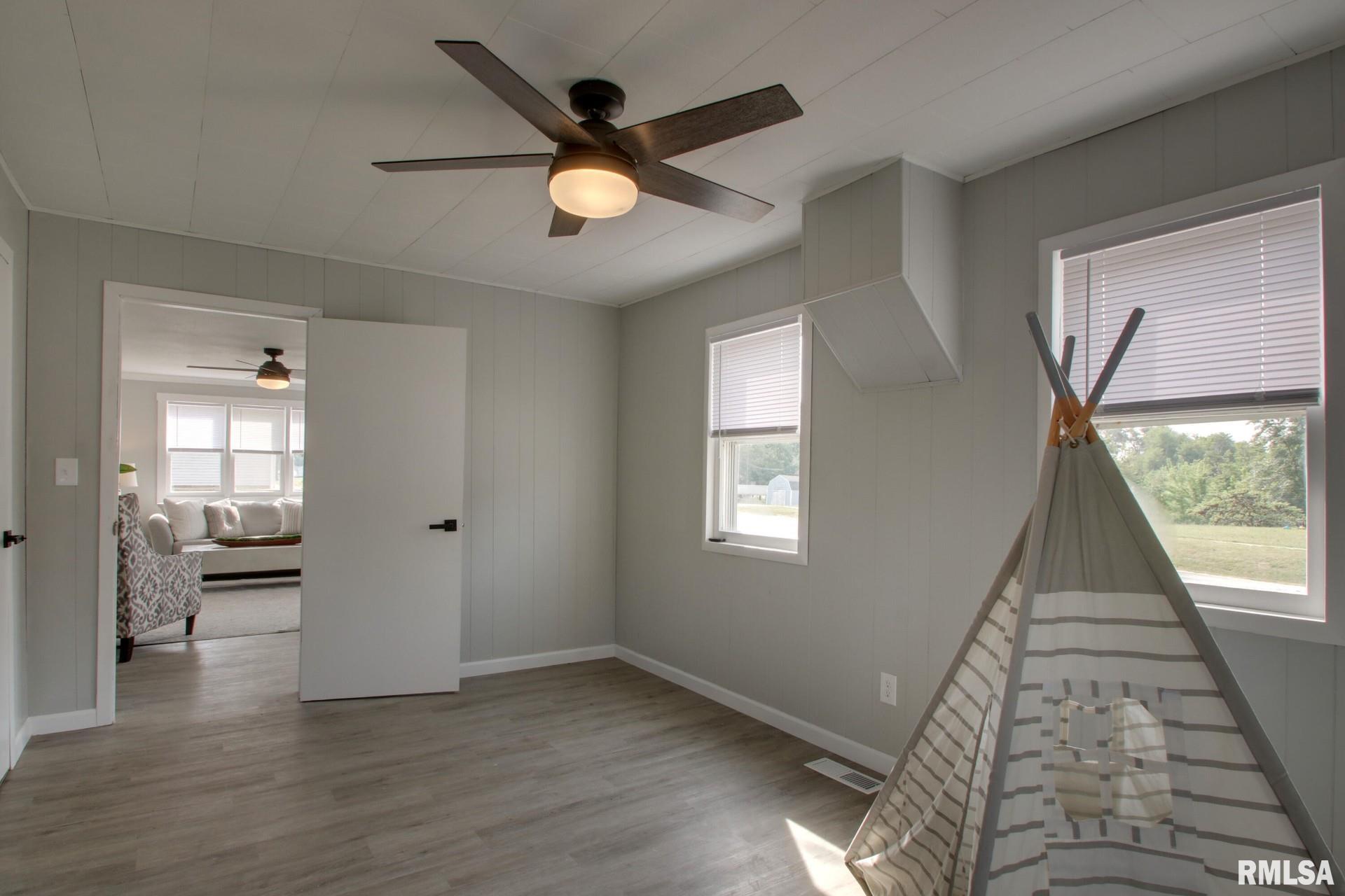 312 West York Street Camp Point, IL 62320 - Photo 16 of 23