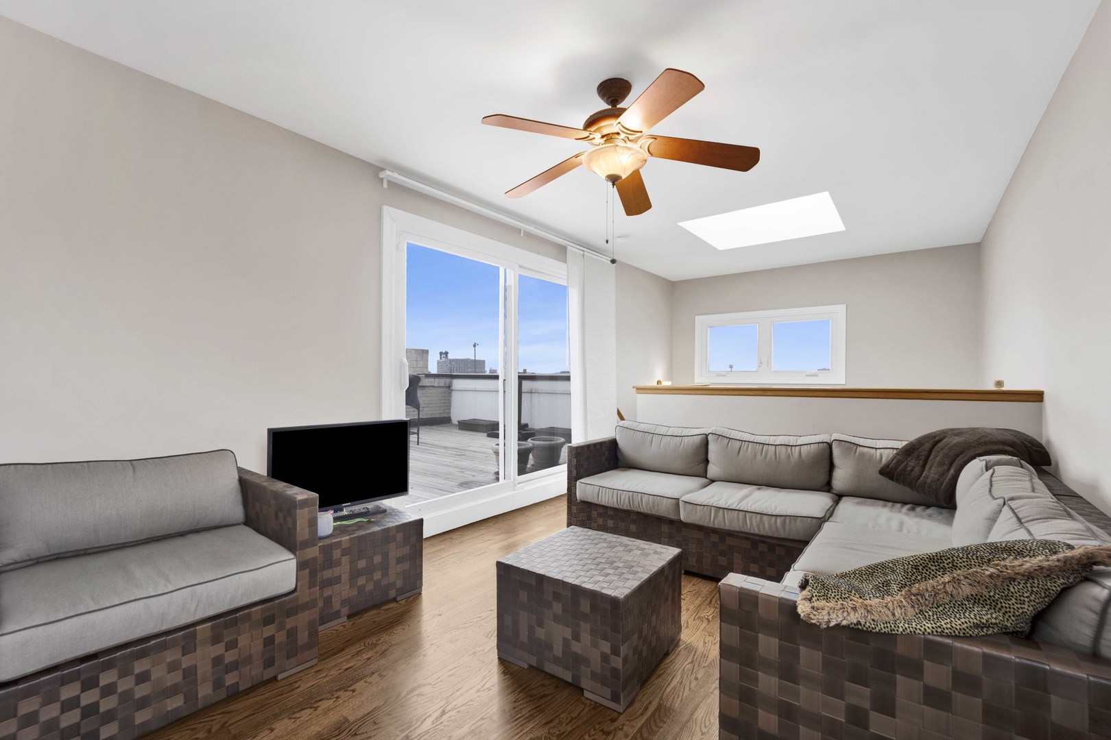 1445 South Clark Street Chicago, IL 60605 - Photo 30 of 44